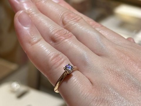 【カルティエ(Cartier)の口コミ】 カルティエのピンクゴールドの指輪を試着しました。カルティエは他ブラン…
