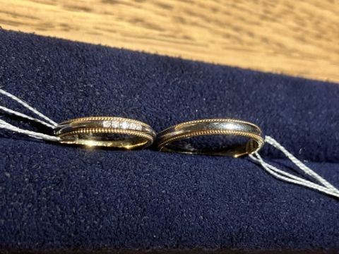 【BIJOUPIKO(ビジュピコ)の口コミ】 ミル打ち、ゴールド、お揃いのデザインで探していました。
デザインはとて…