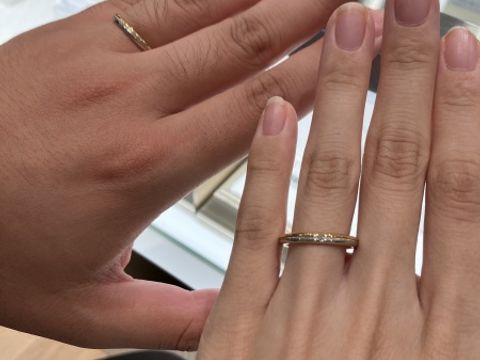 【festaria VOYAGE(フェスタリア ボヤージュ)の口コミ】 コンビネーションリングで探していました。ミル打ちにも興味があり、こち…