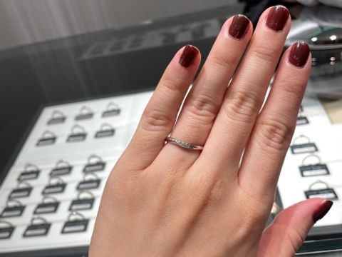 【ラザール ダイヤモンド(LAZARE DIAMOND)の口コミ】 全体的にデザインの選び幅が若干少なく、お店の中でピッタリ気にいる物が…