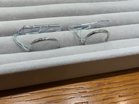 【アネリディギンザ(ANELLI DI GINZA)の口コミ】 長くつけるものなので、シンプルでなおかつ控えめにダイヤが入って少しキ…