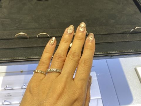 【グラフ(GRAFF)の口コミ】 ローレンスシグネチャーダイヤモンドリングの3.2ミリを試着しました。同じ…