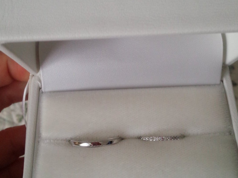 【garden(ガーデン)の口コミ】 シンプルなデザインですが、指に馴染んでしっくりきてこれだと思い決めま…