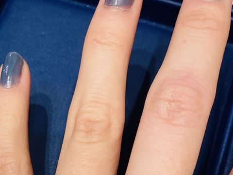 【銀座ダイヤモンドシライシの口コミ】 石の輝きにこだわりを持っており、4Cのグレードラインナップも豊富ななか…