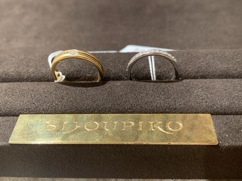 【【閉業】フラー・ジャコー(FURRER-JACOT)の口コミ】 ウェーブのリングを求めていましたが、つけてみてストレートだけどこれが…