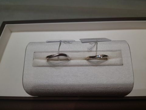 【アイプリモ(I-PRIMO)の口コミ】 技術力が高いとのことで婚約指輪になりますがダイヤの下が見えるものなど…