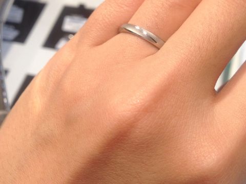 【Pinky&Dianne(ピンキー＆ダイアン)の口コミ】 全体的につや消しが入っているので、傷や汚れがつきにくいと言われました…