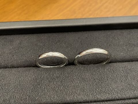 【ティファニー(Tiffany & Co.)の口コミ】 憧れのティファニーで結婚指輪購入しました。
一度下見に行き、ダイヤモン…