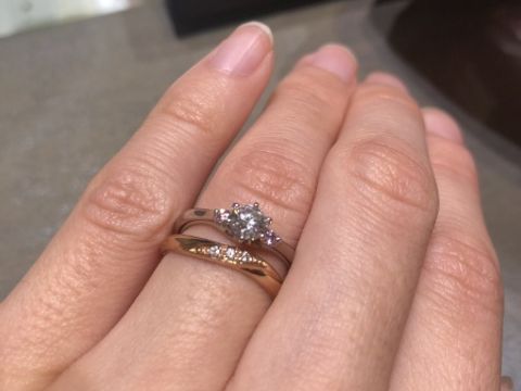 【アイプリモ(I-PRIMO)の口コミ】 結婚指輪はピンクゴールドと決めていたので、ピンクゴールドの指輪を中心…