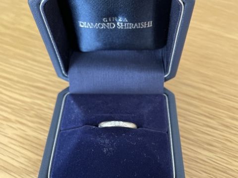 【銀座ダイヤモンドシライシの口コミ】 たくさん試着して、自分の指にはストレートタイプが似合うと思ってそこか…