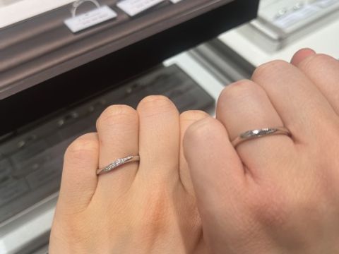 【アイプリモ(I-PRIMO)の口コミ】 初めに似合うリング審査をしていただき試着したものでした。どの角度から…