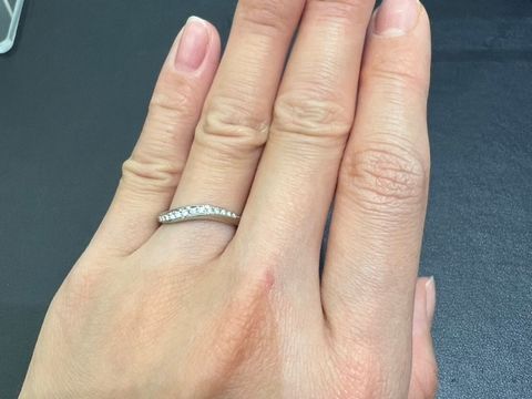 【ROYAL ASSCHER(ロイヤル・アッシャー)の口コミ】 デザインの数はやや多く、好みのデザインには出会えるかと思います。
ダイ…