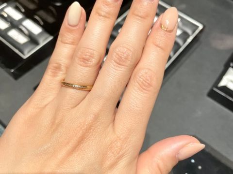 【エクセルコダイヤモンド(EXELCO DIAMOND)の口コミ】 ミルウチが細かくかわいいデザインです。あまりこのようなデザインのもの…