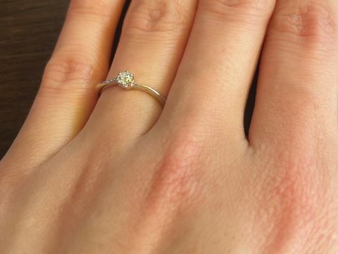 【festaria VOYAGE(フェスタリア ボヤージュ)の口コミ】 自分の指にはストレートが合うのか、波タイプが合うのかが気になり、まず…