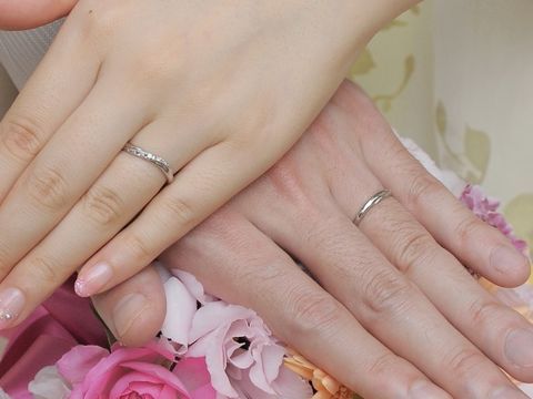 【STAR JEWELRY(スタージュエリー)の口コミ】 結婚指輪は料理の時以外はずっと付けていたいと思っていたので、飽きが来…
