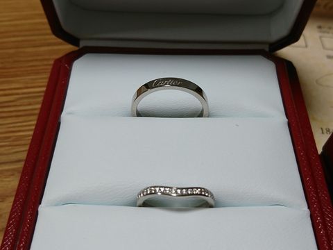 【カルティエ(Cartier)の口コミ】 婚約指輪は迷いに迷って別のブランドの指輪にしたため、結婚指輪は絶対カ…