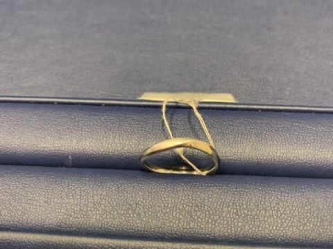 【銀座ダイヤモンドシライシの口コミ】 ウェーブタイプの指輪でシンプルなものを希望しており、この指輪が1番指に…