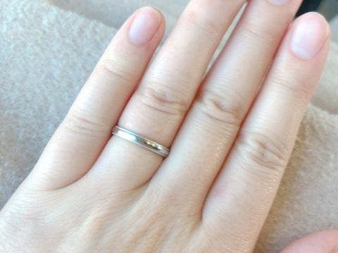 【BRILLIANCE+(ブリリアンスプラス)の口コミ】 シンプルながらも華やかなデザインの指輪を探していたところ、ミルグレイ…