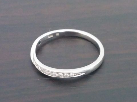 【俄(にわか)の口コミ】 いろいろ悩みましたが、程よく和を感じる俄で買いたいと思いました。
最初…