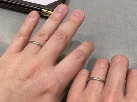 【アイプリモ(I-PRIMO)の口コミ】 仕事の邪魔にならないように細身のリングで探していたので、とても細かっ…