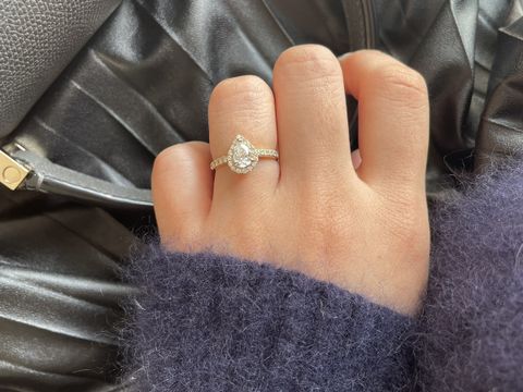 【FIRST IMPRESSIONの口コミ】 1.希望の条件にぴったりだったこと
2.接客
です。

希望の条件は以下の通…