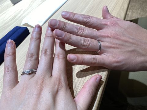 【BIJOUPIKO(ビジュピコ)の口コミ】 プラチナ950でシンプルなものを選びました。光に当たった時にダイヤモンド…