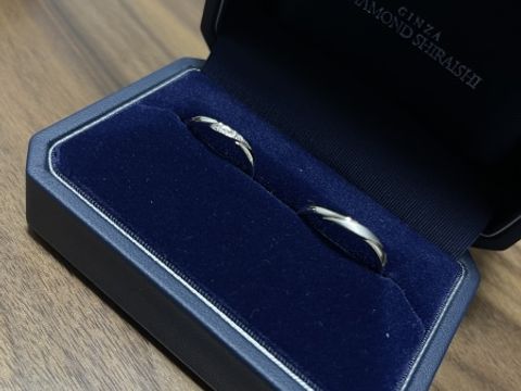 【銀座ダイヤモンドシライシの口コミ】 色々見せていただきどれも迷うほど素敵だったが、店員さんに付け心地やデ…