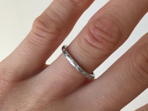 【4℃ BRIDAL(ヨンドシーブライダル)の口コミ】 婚約指輪を4°Cで購入していたので、婚約指輪と結婚指輪を重ね付けした…