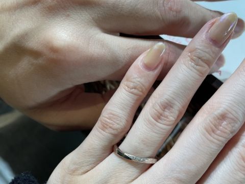 【杢目金屋(もくめがねや)の口コミ】 木目のような模様は唯一無二のもので、ふたりだけのオリジナルリングをフ…
