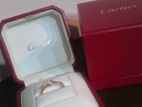 【カルティエ(Cartier)の口コミ】 ゴールドのリングにダイヤモンドのシンプルなものを探していて、カルティ…