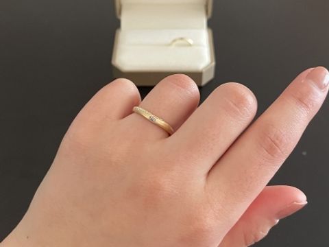 【ORECCHIO(オレッキオ)の口コミ】 ダイヤがキラキラしたものが欲しくて、探してるうちにエメラルドカットの…