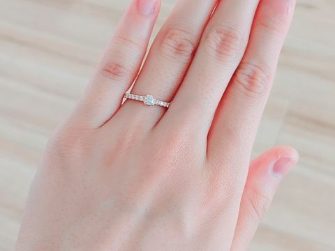 【STAR JEWELRY(スタージュエリー)の口コミ】 婚約指輪はハーフエタニティのピンクゴールドのリングを探していて、お店…
