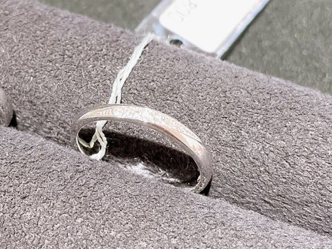 【BIJOUPIKO(ビジュピコ)の口コミ】 指輪のデザインは豊富でした。たくさんの種類の中から選べるので、わくわ…