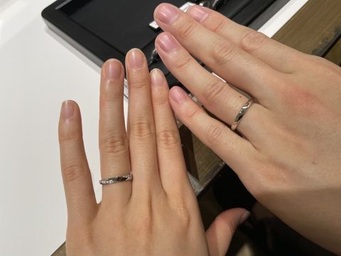 【ラザール ダイヤモンド(LAZARE DIAMOND)の口コミ】 どの指輪も指輪のデザインがシンプルでありながら、ワンアクセント・ポイ…