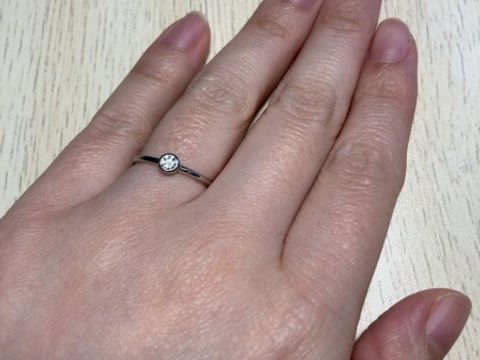 【ete(エテ)の口コミ】 結婚指輪をつけると婚約指輪はあまりつける機会がないと思ったので、婚約…