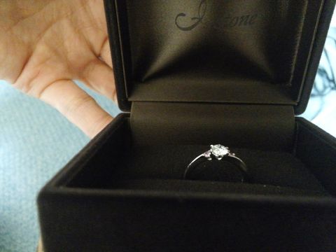 【I's stone(アイズストーン)の口コミ】 初めはメレダイヤの入ったデザインを探していたのですが、だんだんピンク…