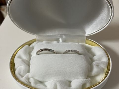 【カオキ　ダイヤモンド専門卸直営店の口コミ】 定員さんが迷わないようにいくつか候補をだしていただき、デザインも石の…