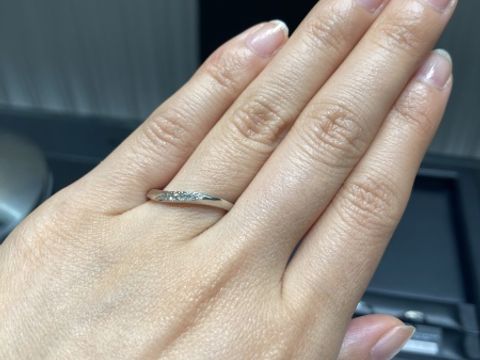 【ラザール ダイヤモンド(LAZARE DIAMOND)の口コミ】 ダイヤの輝きもどの角度から見てもキラキラと輝きすごく綺麗でした。ダイ…