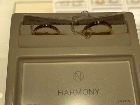 【俄(にわか)の口コミ】 日本のブランドということで、和の雰囲気の指輪が多く、個性的だと思った…