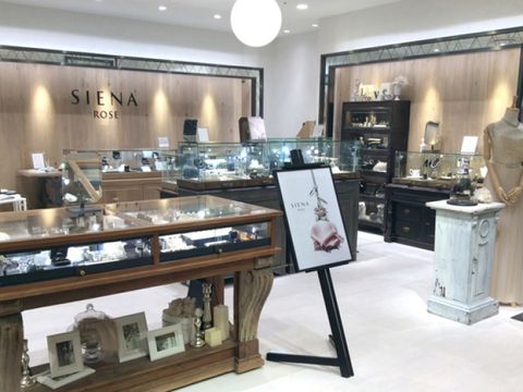 SIENAROSE(シエナロゼ) 大阪ルクアイーレ店
