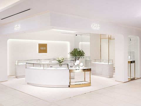 AHKAH(アーカー)　GINZA SIX店