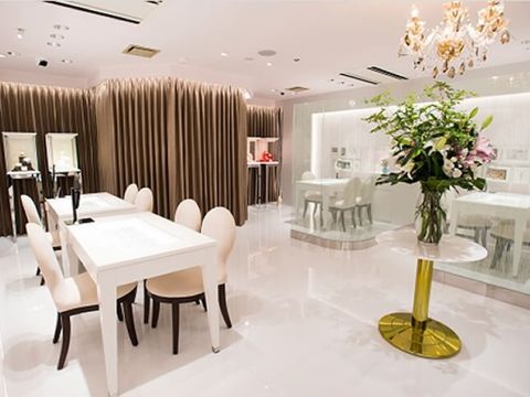 GALA SDJ(ガラエスディージェイ)銀座本店