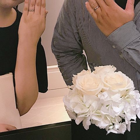 【ハリー・ウィンストン(Harry Winston)の口コミ】 デザインに一目惚れしたのと、
女子の憧れのハリーウィンストンだったので…