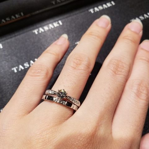 【TASAKI(タサキ)の口コミ】 TASAKIらしいエレガントなデザインがとても素敵で、最後まで悩みました。…