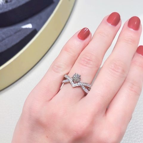 【ショーメ(CHAUMET)の口コミ】 数多くのティアラを手がけてきたショーメさんらしい、優雅で気品あふれる…