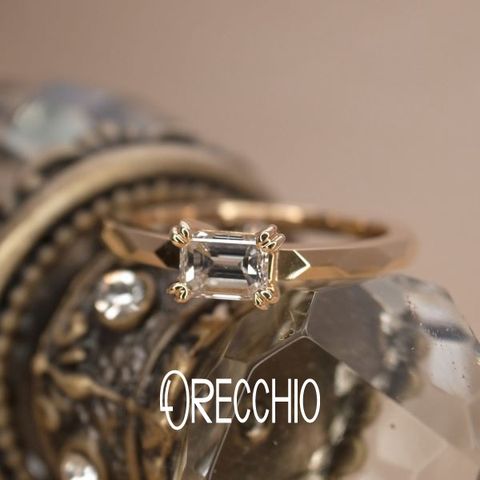 【ORECCHIO(オレッキオ)】＜aman～アマン＞婚約指輪　AE-1305
