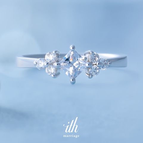 【ith(イズ)】【すっきりプリンセスカットダイヤ】クローバー / Clover