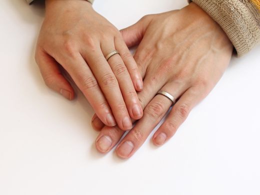 わざと荒いやすり目を残してカジュアルに