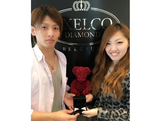 一般的な結婚指輪のデザインではないのがとても嬉しい_490