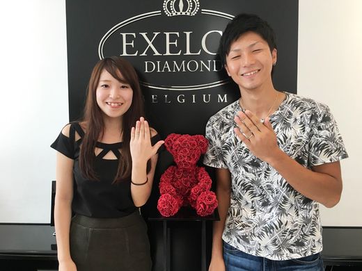 ダイヤモンドにこだわりつつ普段使いに適したデザインで、ダイヤモンドの輝きが良かったです_450